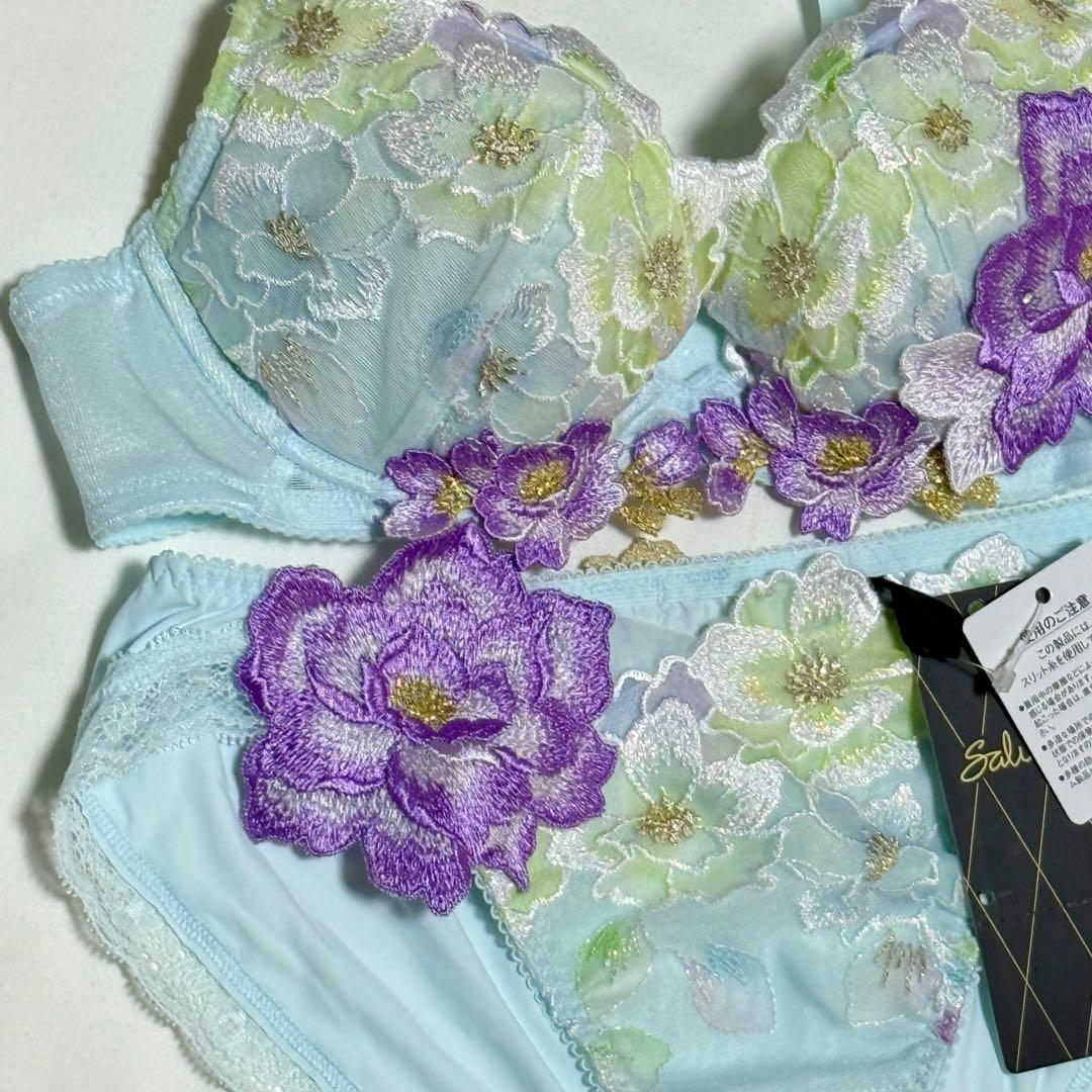 ワコール サルート 03G BTJ703 フロントエックスプラスブラ C70M