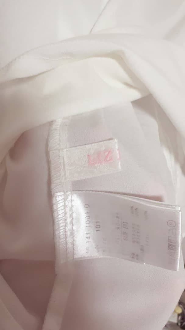 リズリサ LIZLISA 正規品 3つリボンフロントチョーカーブラウス