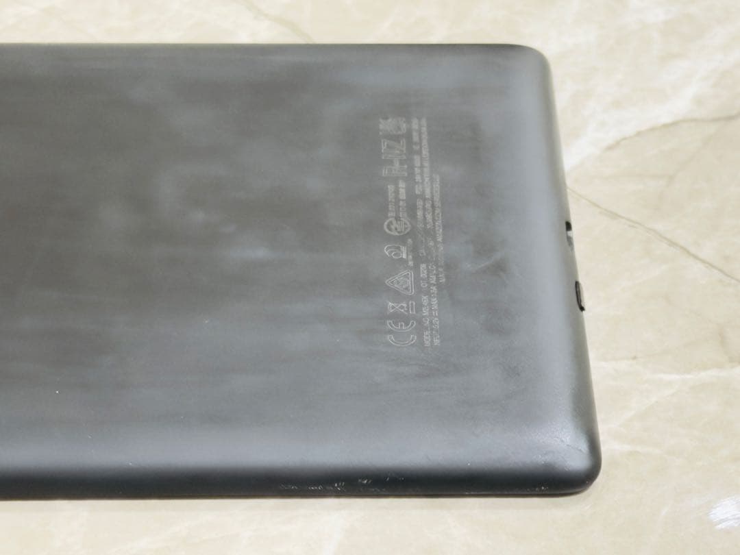 Kindle Paperwhite Signature Edition 本体