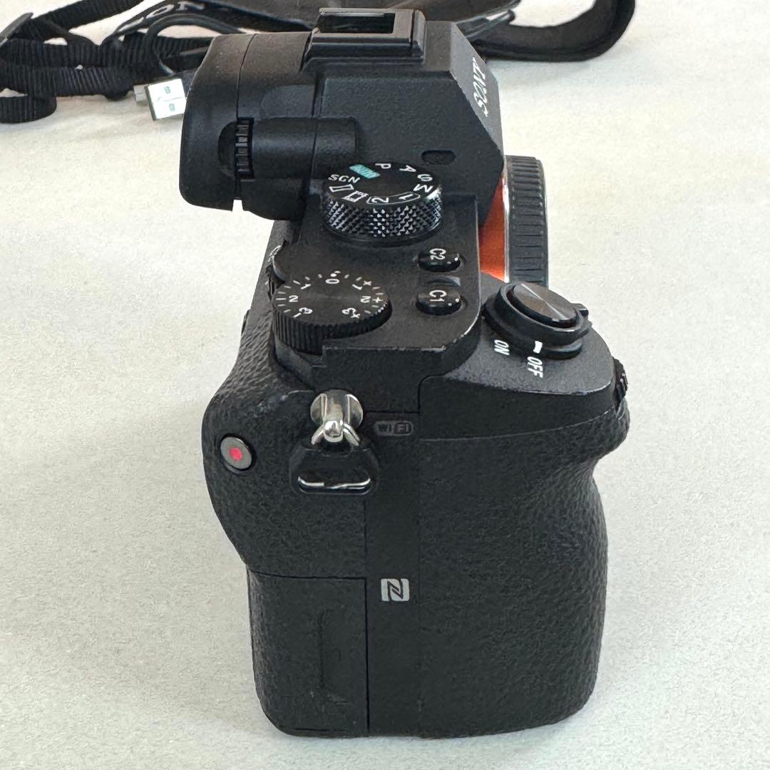 【シャッター数1万枚程度】Sony α7 II ミラーレス一眼カメラ