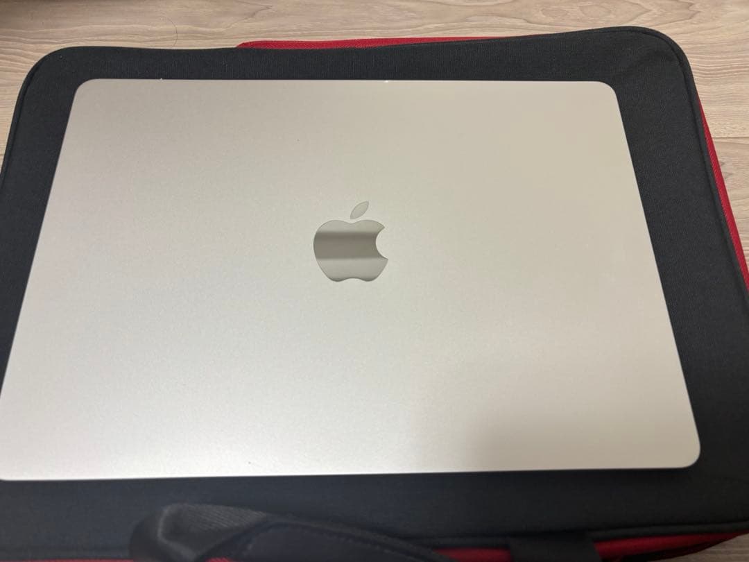 【超美品】Apple MacBook Air M2チップ バッテリ容量100%