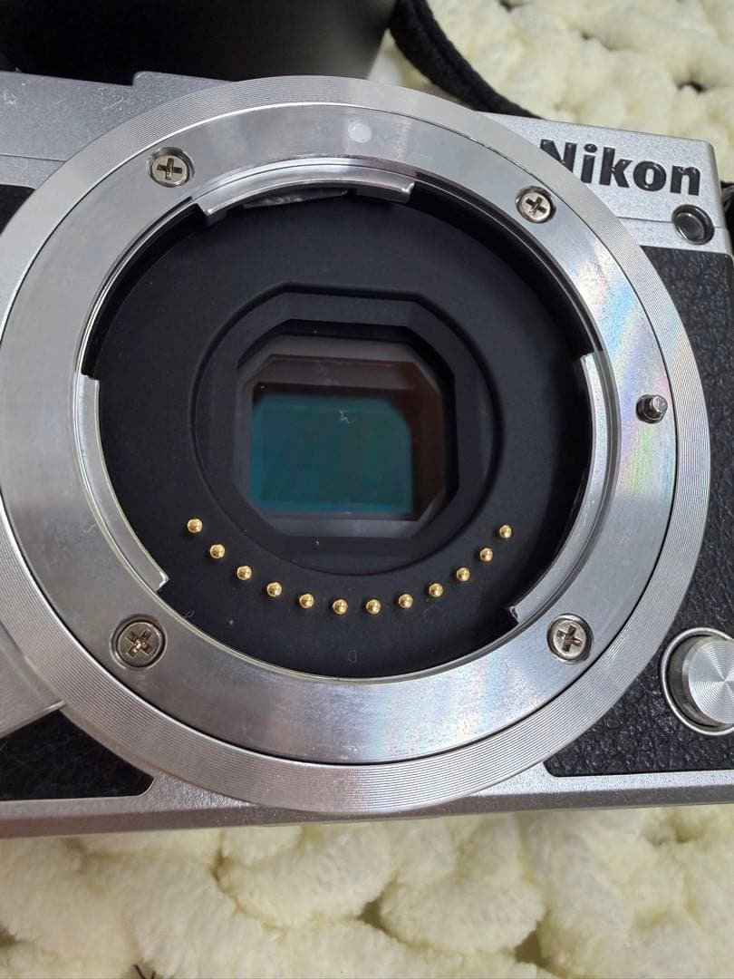 完動品Nikon 1 J5ミラーレス+レンズ