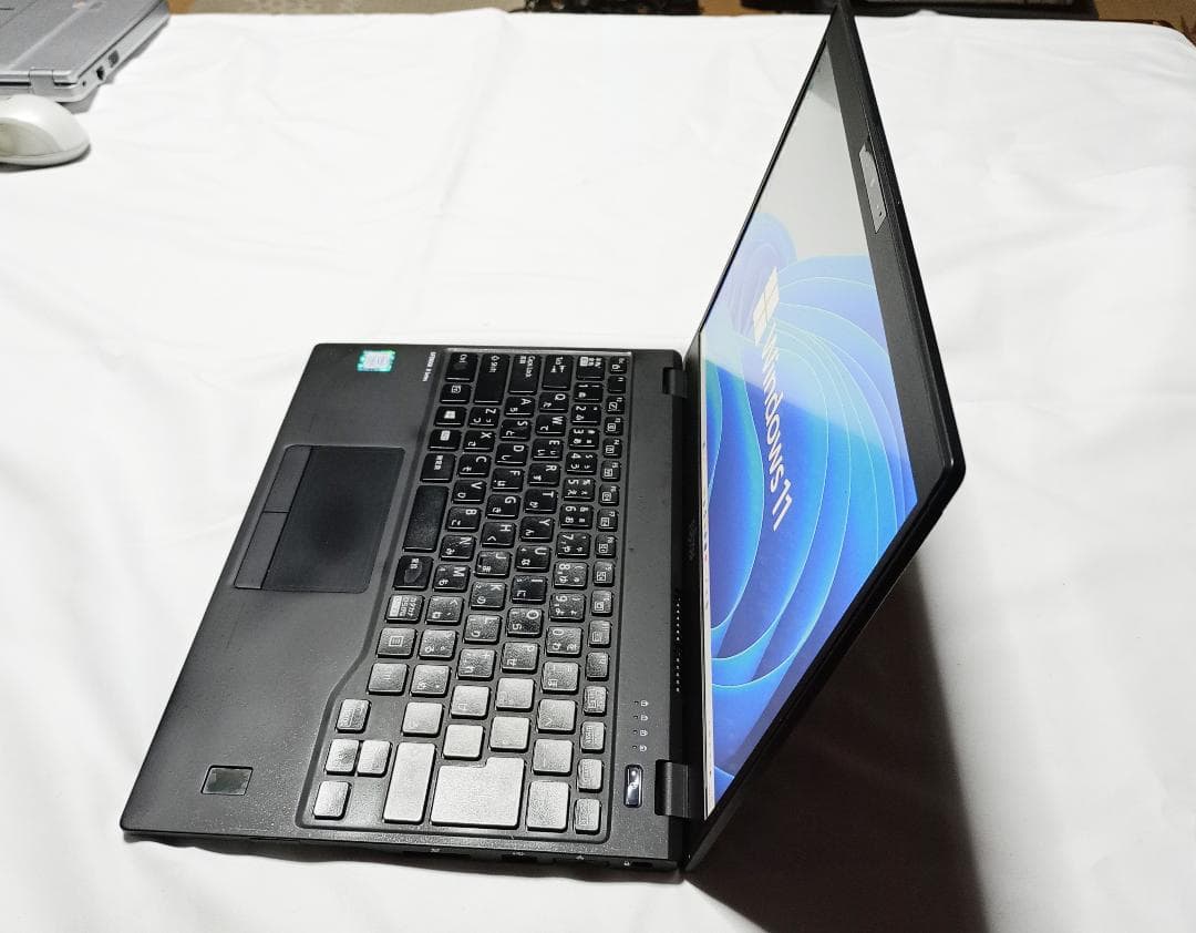 918g超軽量 富士通 第8世代 i5/8G/256GB オフィス、テレワーク可