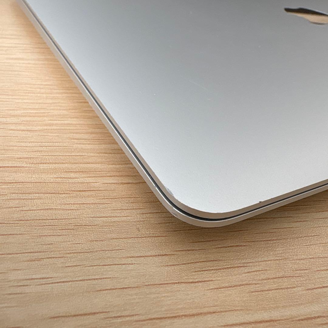 Apple MacBook Air シルバー
