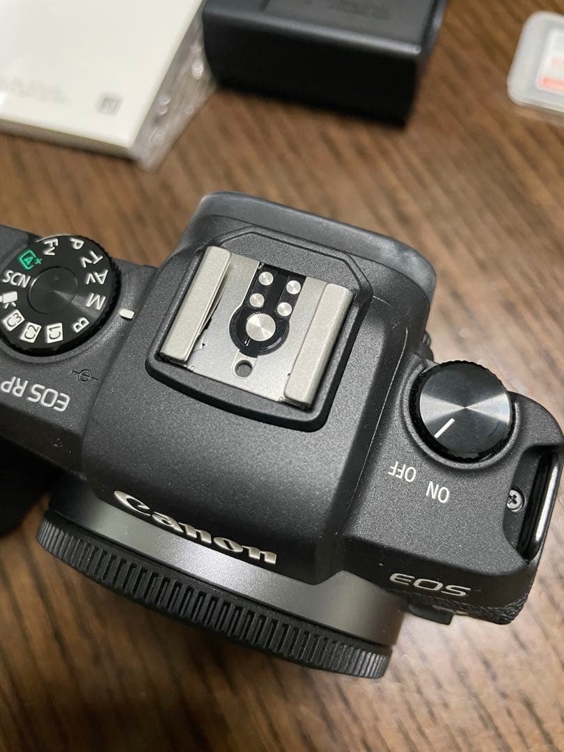 【美品】Canon EOS RP フルサイズミラーレス一眼カメラ 本体