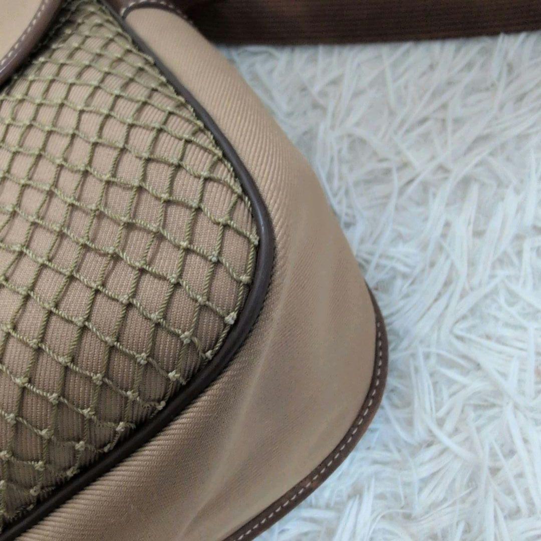 美品 A4可✨️ハンティングワールド サファリトゥデイ メッセンジャーバッグ