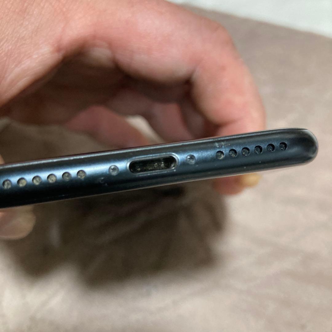 Apple iPhone SE (第2世代) 64GB ブラック 本体