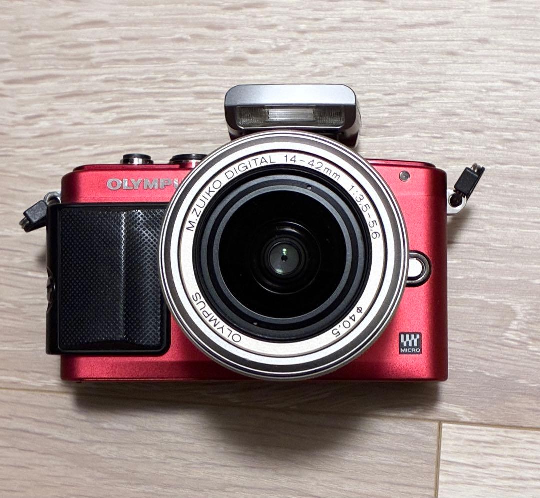 PEN E-PL6 ミラーレス一眼 レッド 標準レンズ・ストロボ付セット