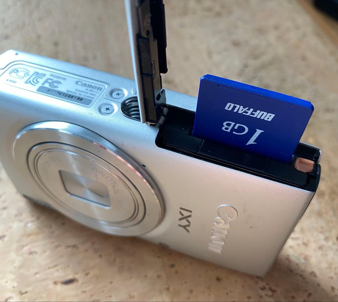 キヤノン IXY90F【純正バッテリー、充電器付き】