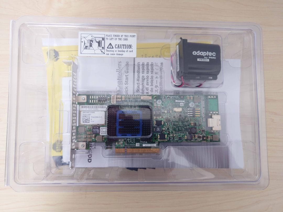 アダプテックASR-6405（フラッシュモジュール付き）とエンクロージャのセット