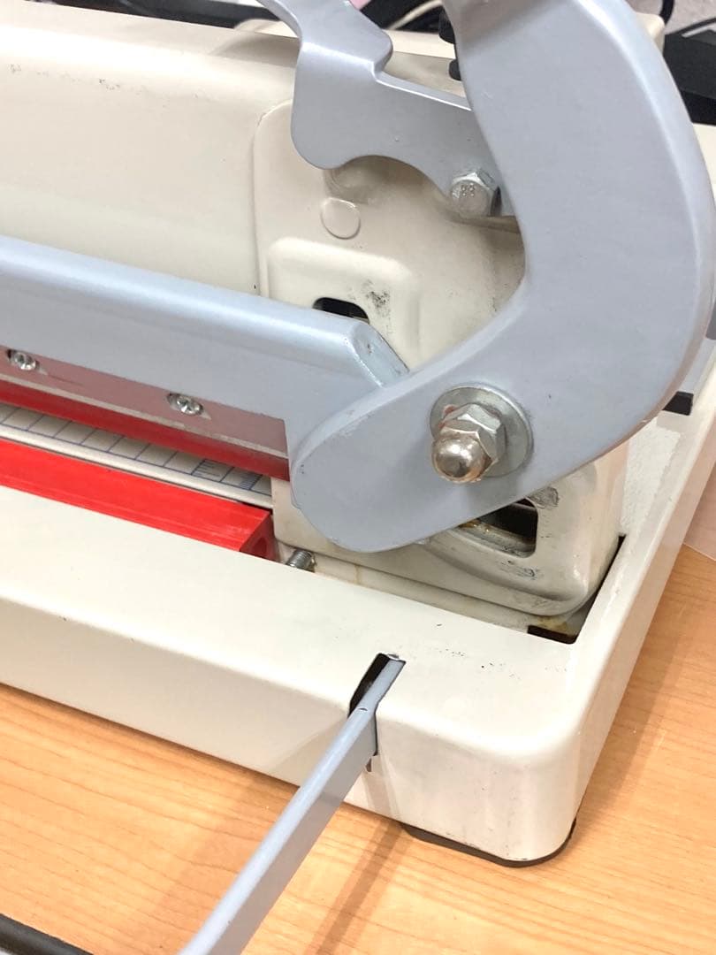 裁断機　替刃&受け木が新品です！