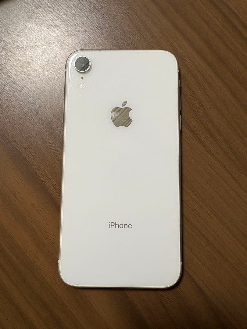 Apple iPhone XR 64GBホワイト 本体　SIMフリー