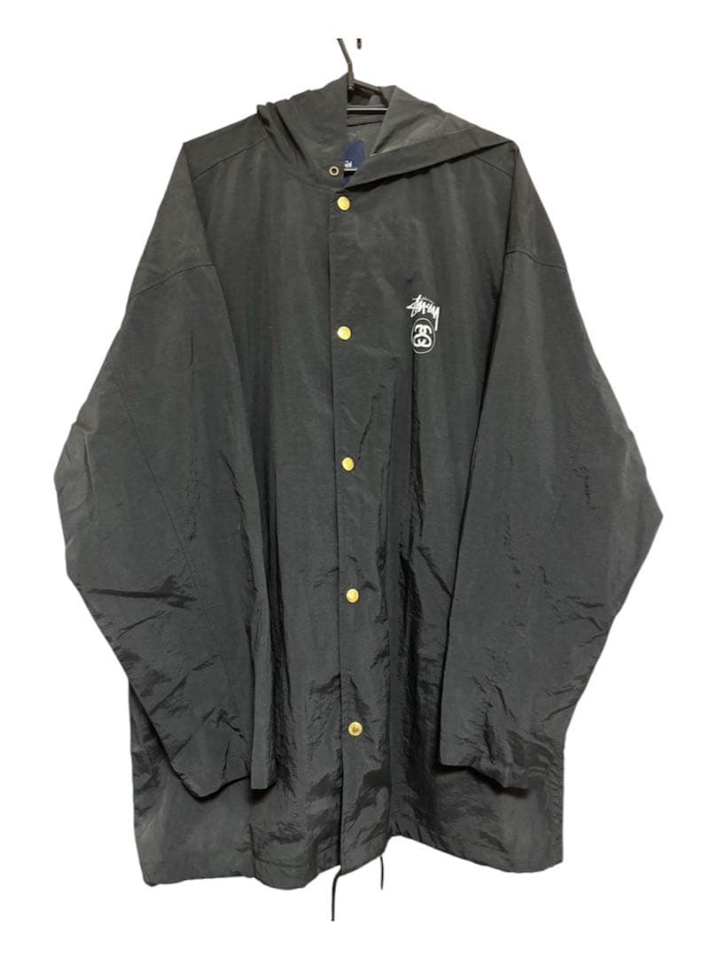 STUSSYステューシー　ブラックナイロンジャケット フード付き