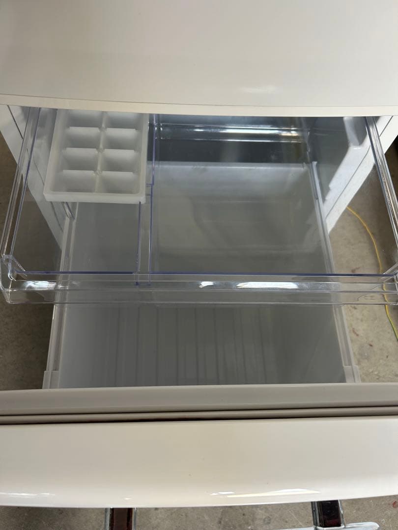 【中古・送料込】e angle冷蔵庫 ANG-RE151-A1 2020年製