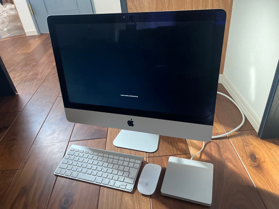 Apple iMac 品番:ME086J/A