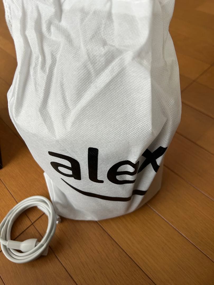 Alexa Echo Studio スマートスピーカー ホワイト