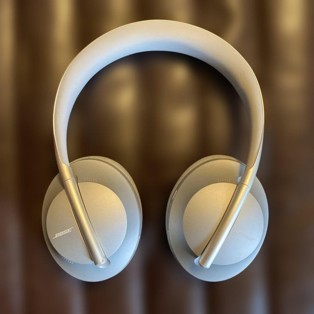 Bose Noise Cancelling Headphones700ケース付