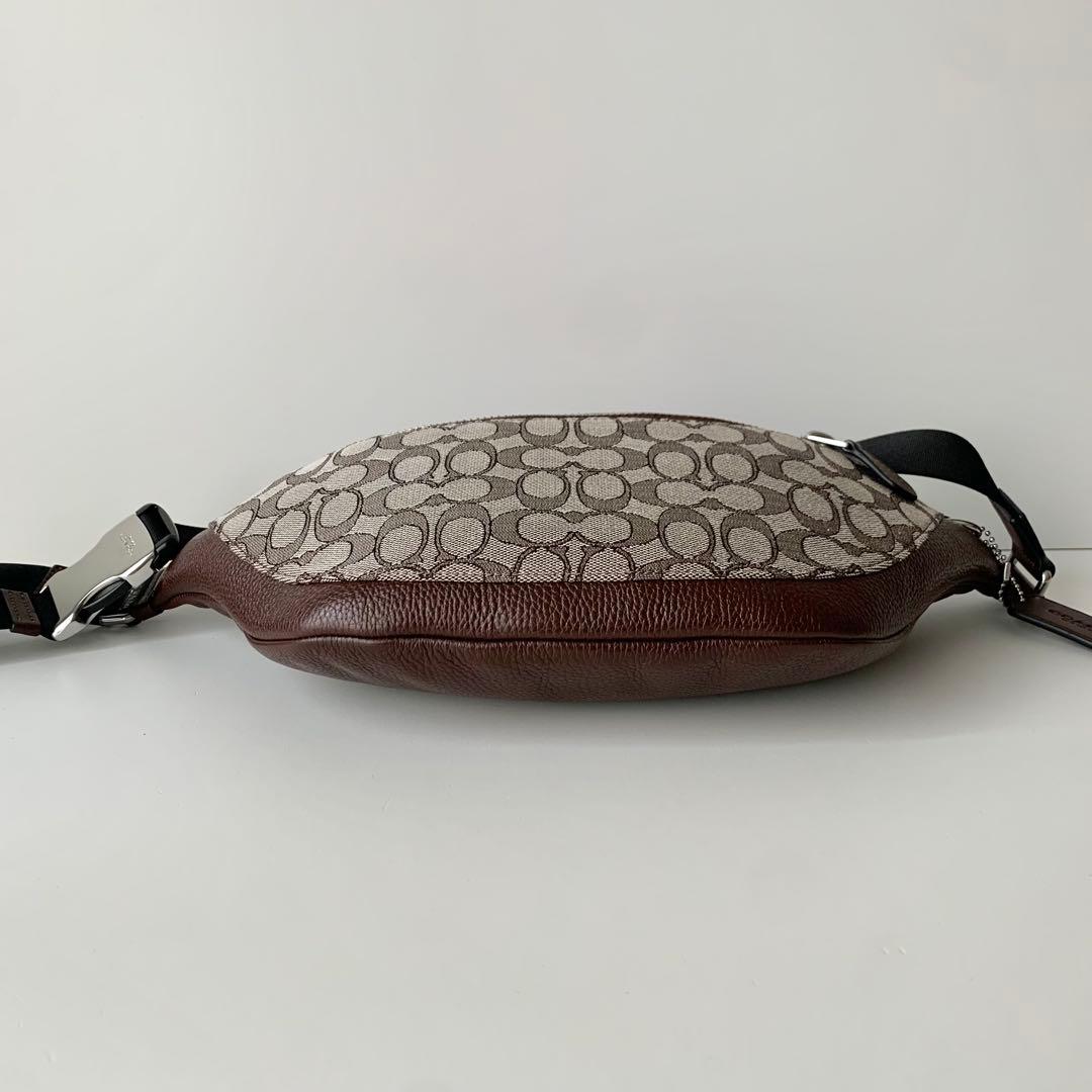 【COACH】コーチ　ワーレン　ベルトバッグ　ボディバッグ　シグネチャー　新品