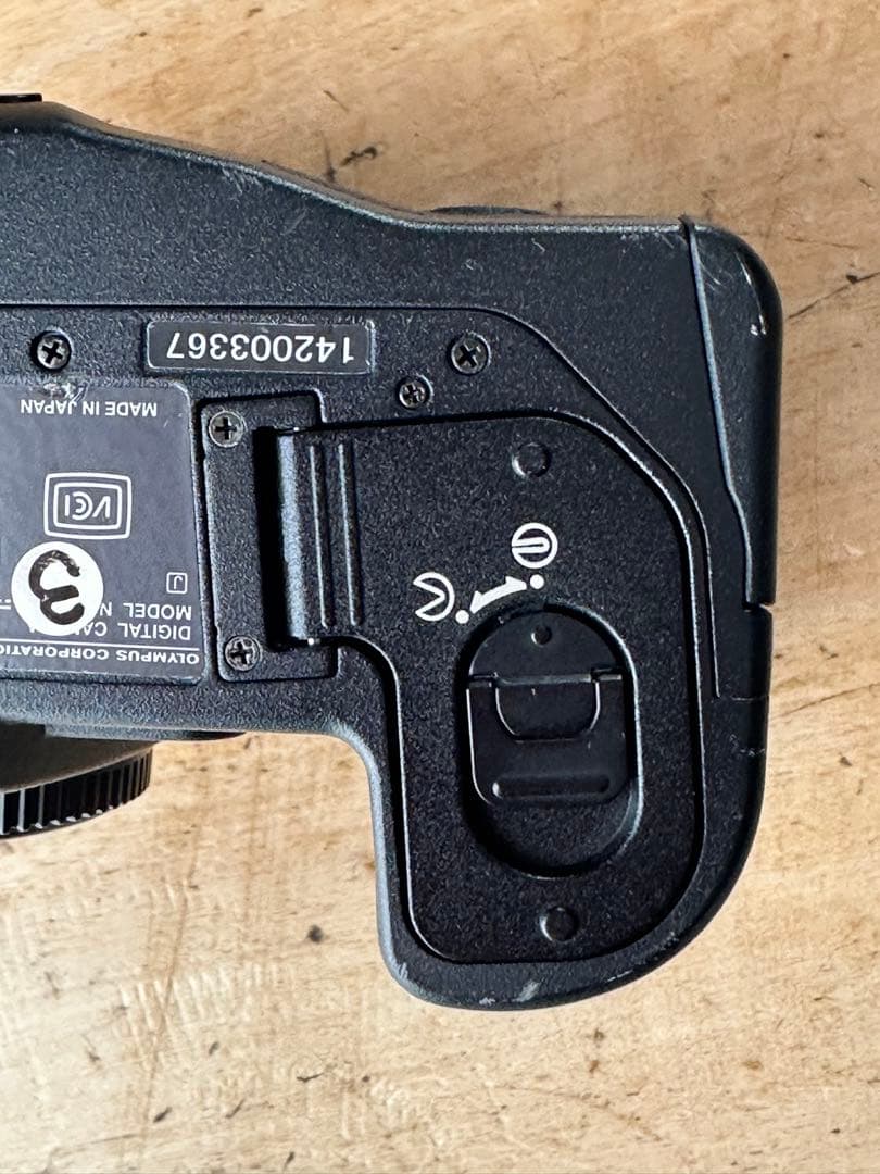 名機　オリンパス　E-1