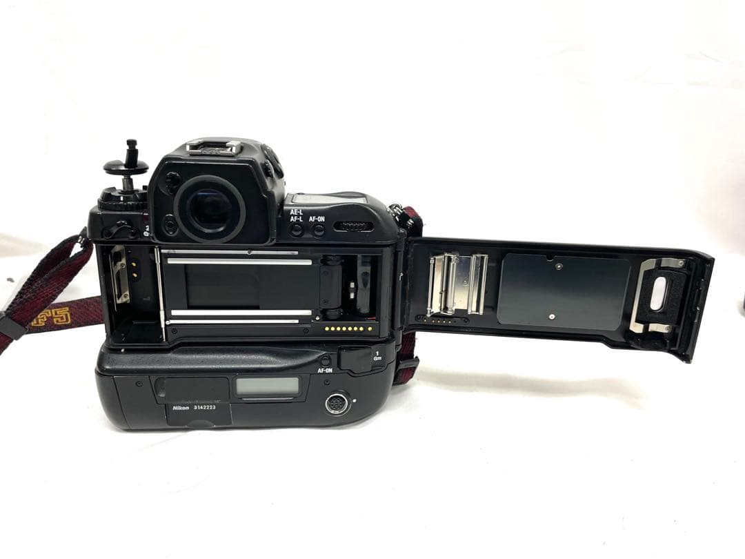 △ Nikon ニコン F5 一眼レフ フィルムカメラ SB-28 ストロボ付き