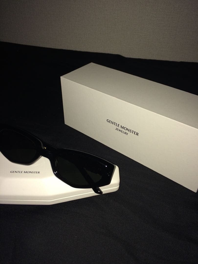 正規品　GENTLE MONSTER サングラス Ruvy Van 01