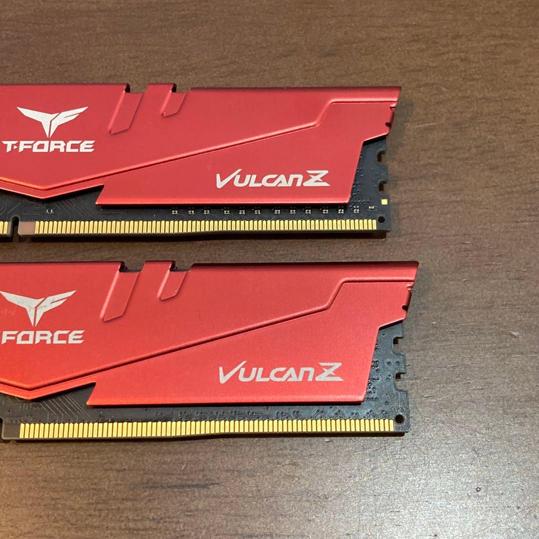 TEAMGROUP 32GB（16GB×2） DDR4 3200MHz メモリー