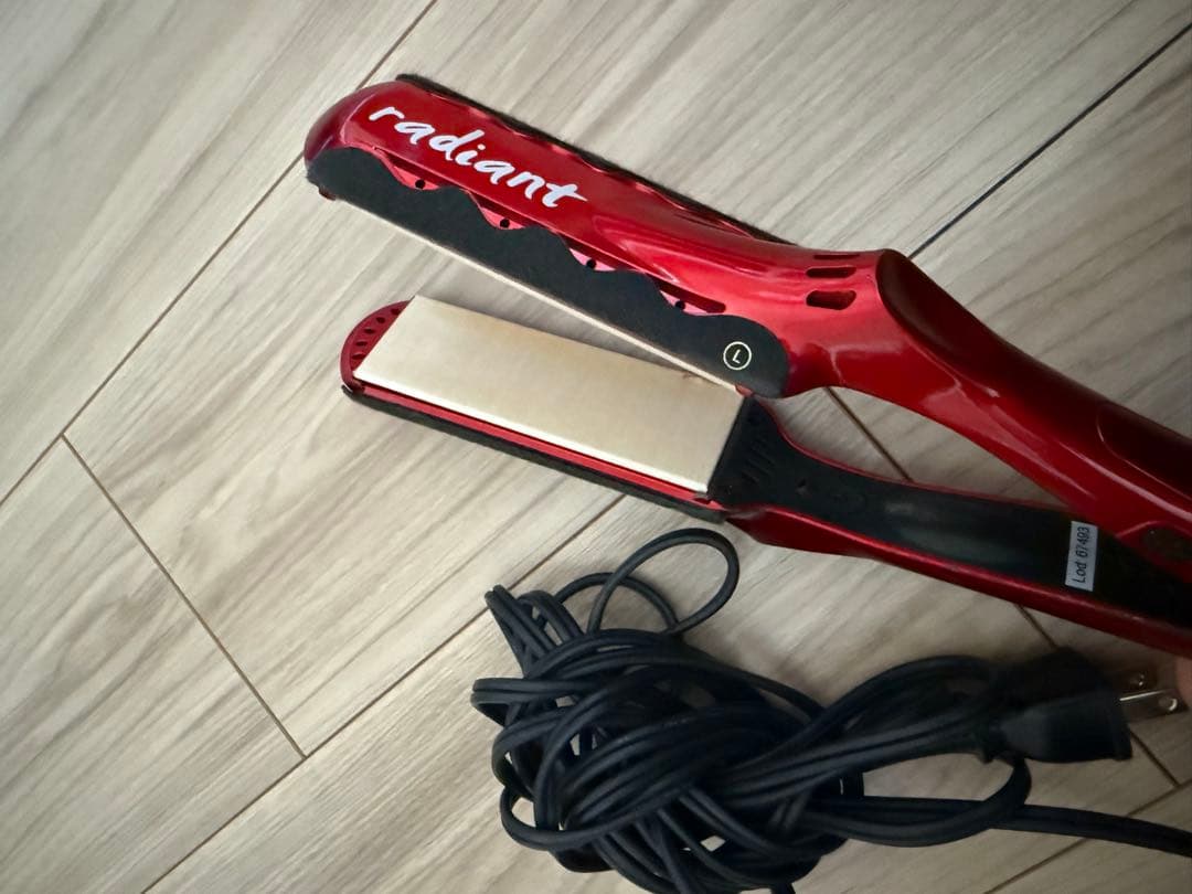 radiant ストレートヘアアイロン レッド　32ミリ