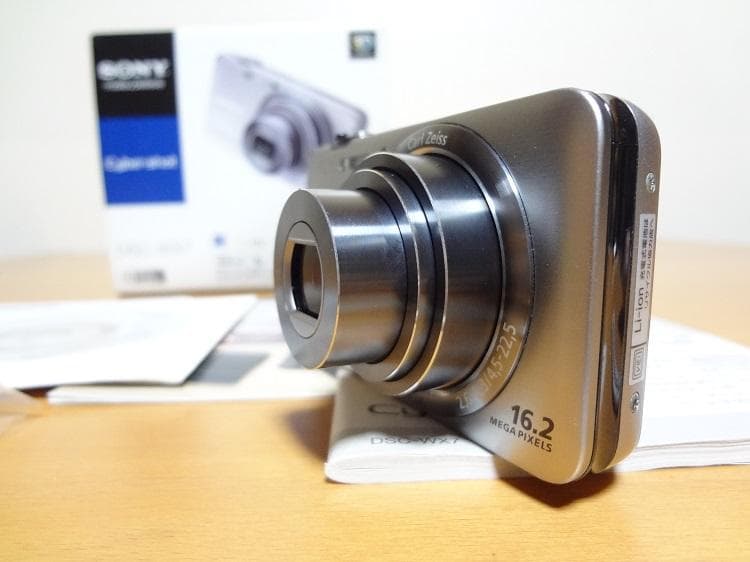 美品 SONYデジタルカメラDSC-WX7 シルバー 動作OK 一部訳あり