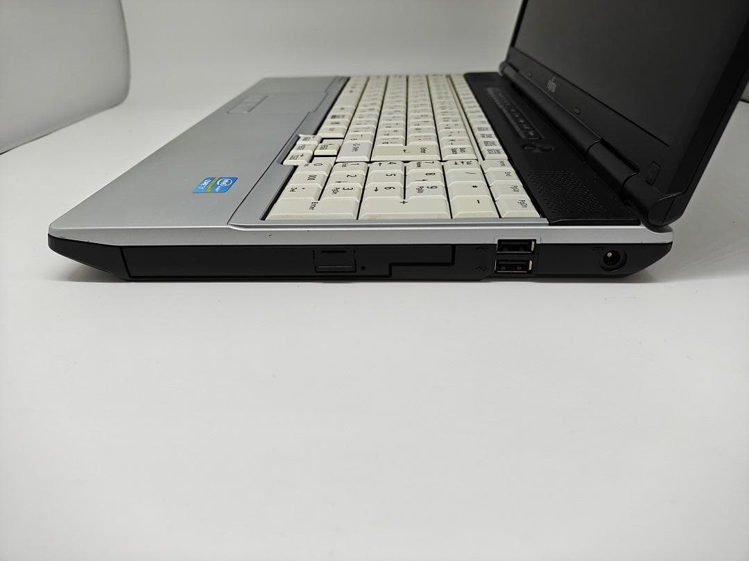 【FUJITSU】爆速 Core i7/新品SSD128GBノートパソコン　E7