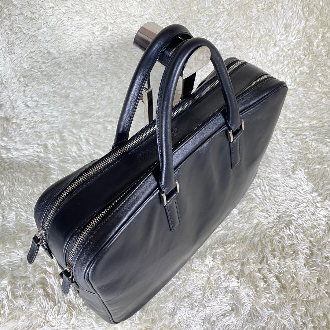 大容量 ビジネスレザーファクトリー ブリーフケース 黒 キャリーホルダー A4