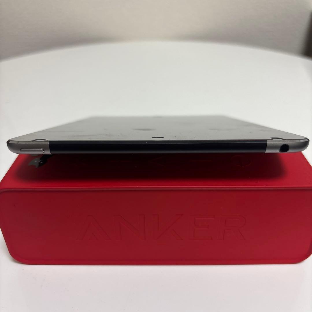 iPadmini4世代32GB シルバー