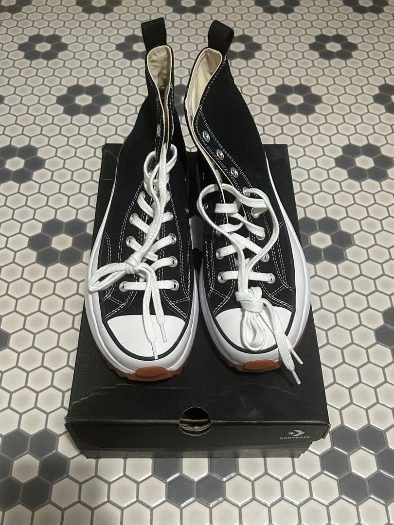 CONVERSE ブラック ハイカット スニーカー
