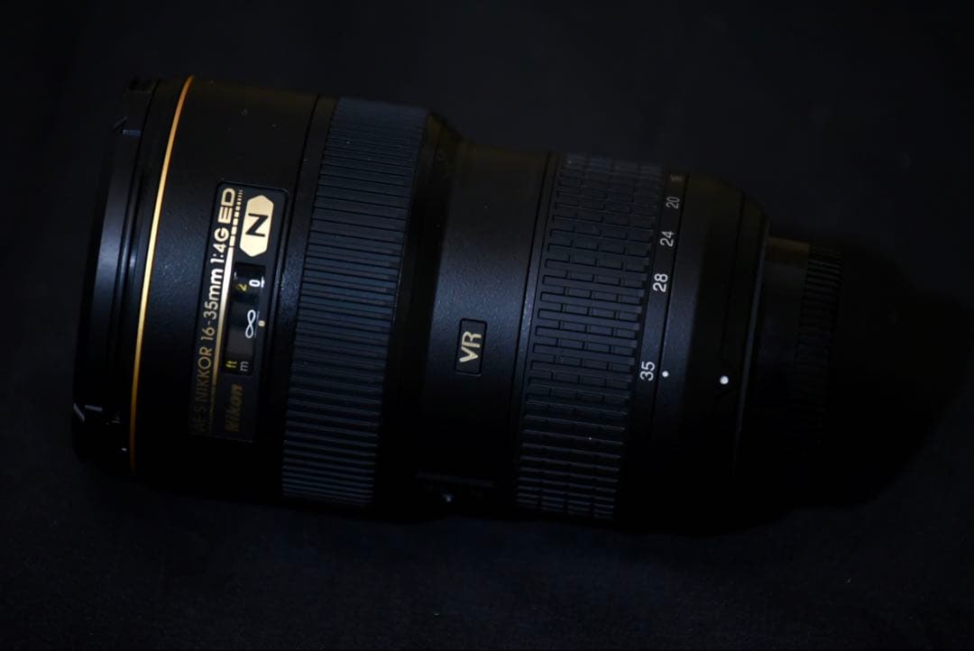 Nikon AF-S NIKKOR 16-35mm f4 VR 超美品 保湿庫