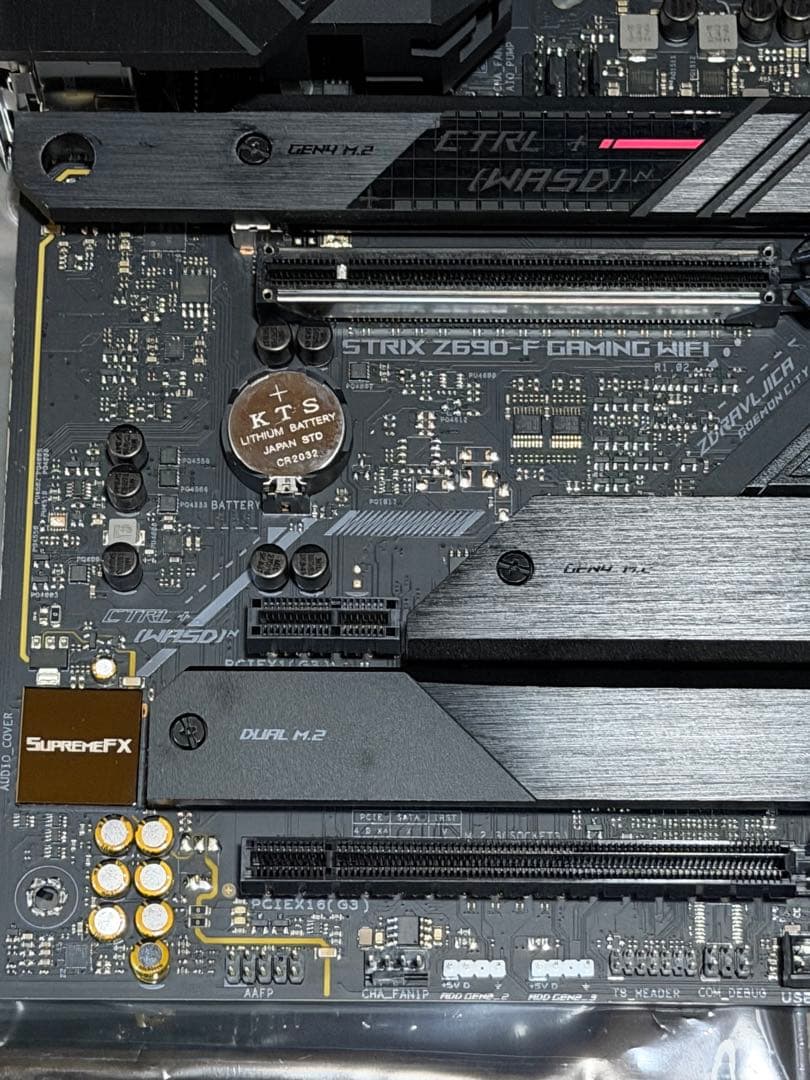 マザーボード ASUS ROG STRIX Z690-F GAMING WIFI