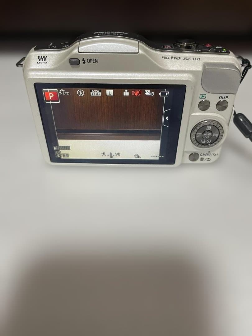 【美品】Panasonic LUMIX DMC-GF5 14-42mmレンズ付き