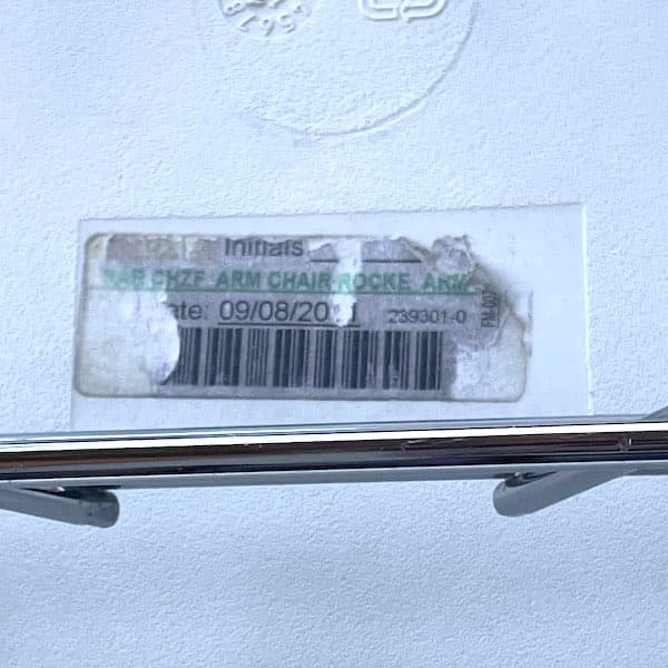 ハーマンミラー　イームズ　アームシェルチェア　ロッカーベース　ホワイト