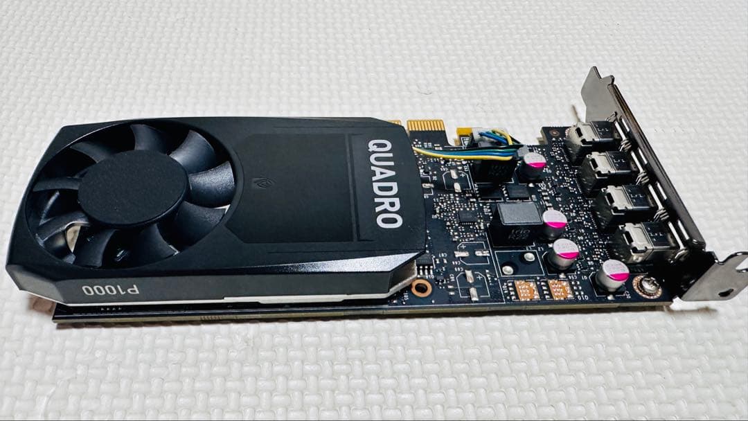 NVIDIA Quadro P1000 (ロープロファイル)