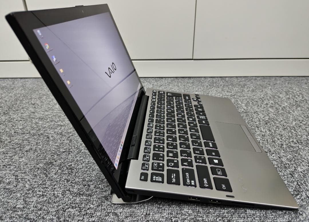 美品 VAIOProPA Windowsタブレット Wバッテリー2in1PC