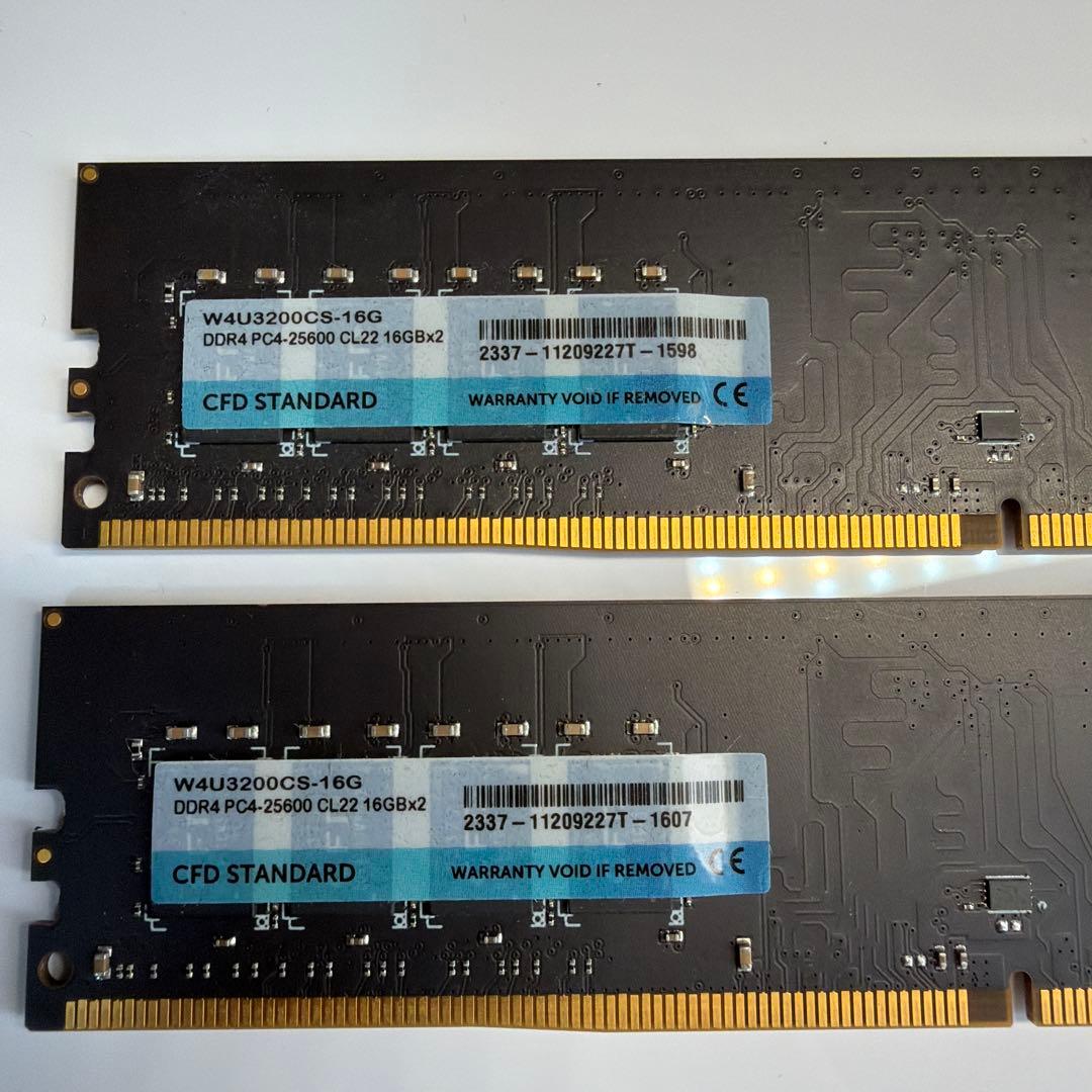 メモリー CFD DDR4-3200 16GB x 2
