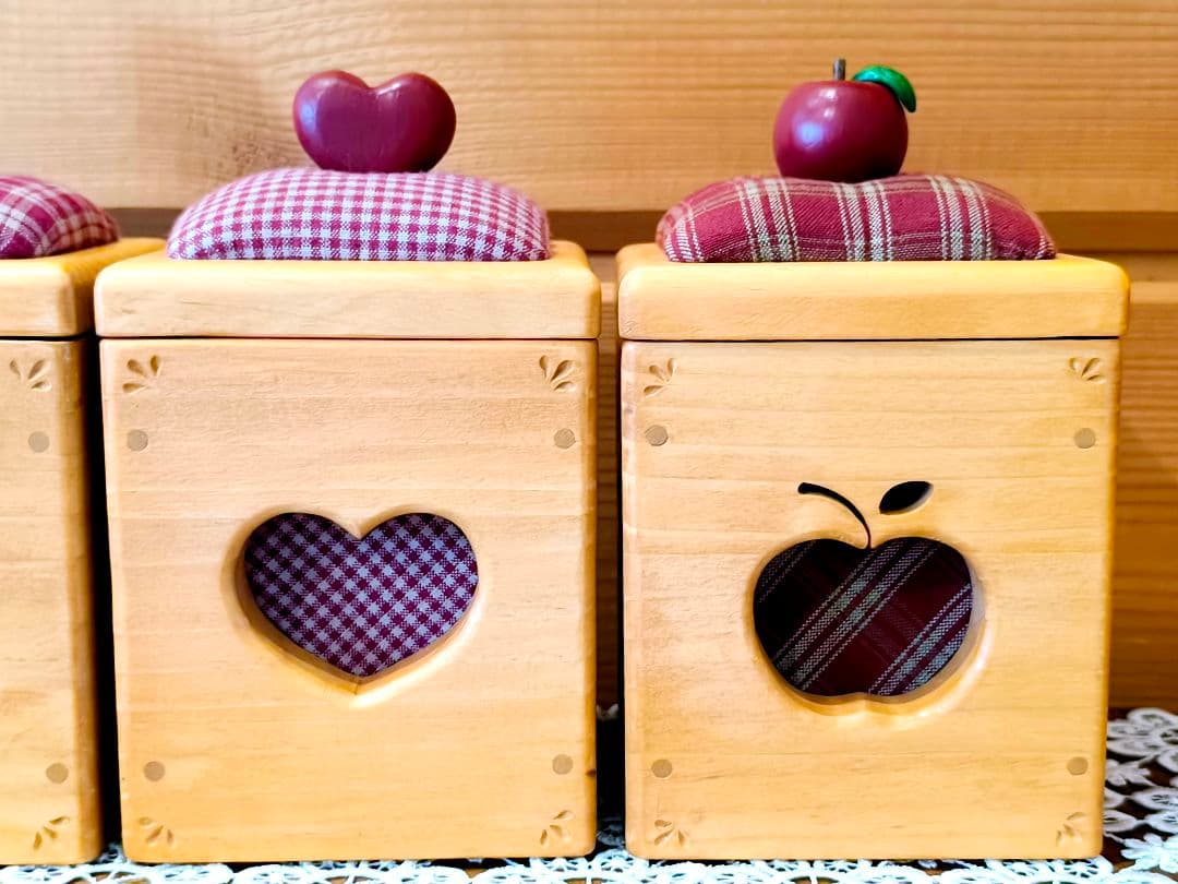 ⭐アメリカンカントリー雑貨♥️りんご∗ハート∗いちごのミニキャニスター３個セット