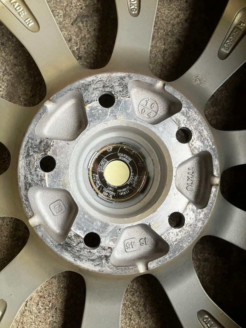 tnn21。 スタッドレス225／65 R 17 ホイールセット