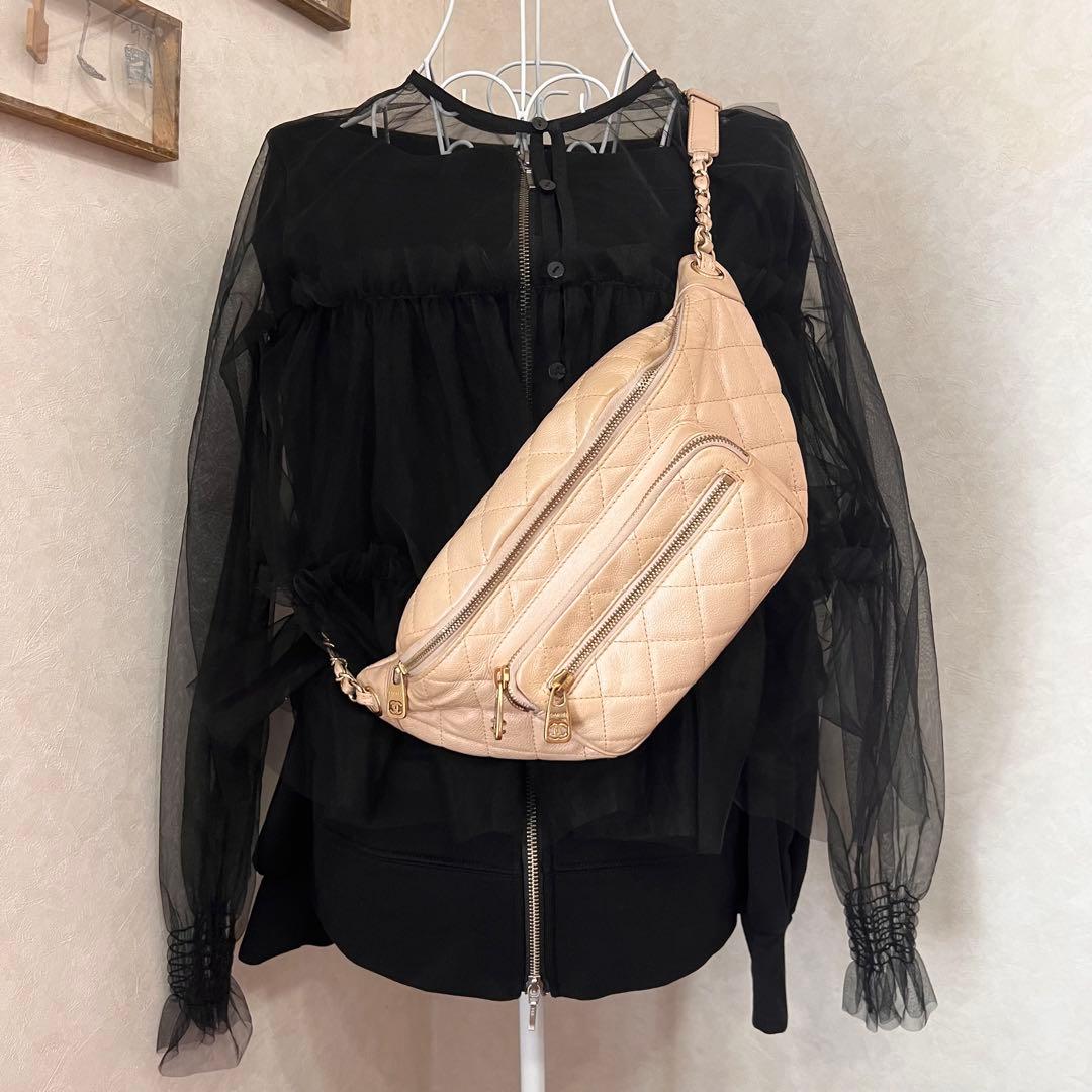 美品【シャネル/CHANEL】ウエストポーチ　ボディバッグ　クロスバッグ
