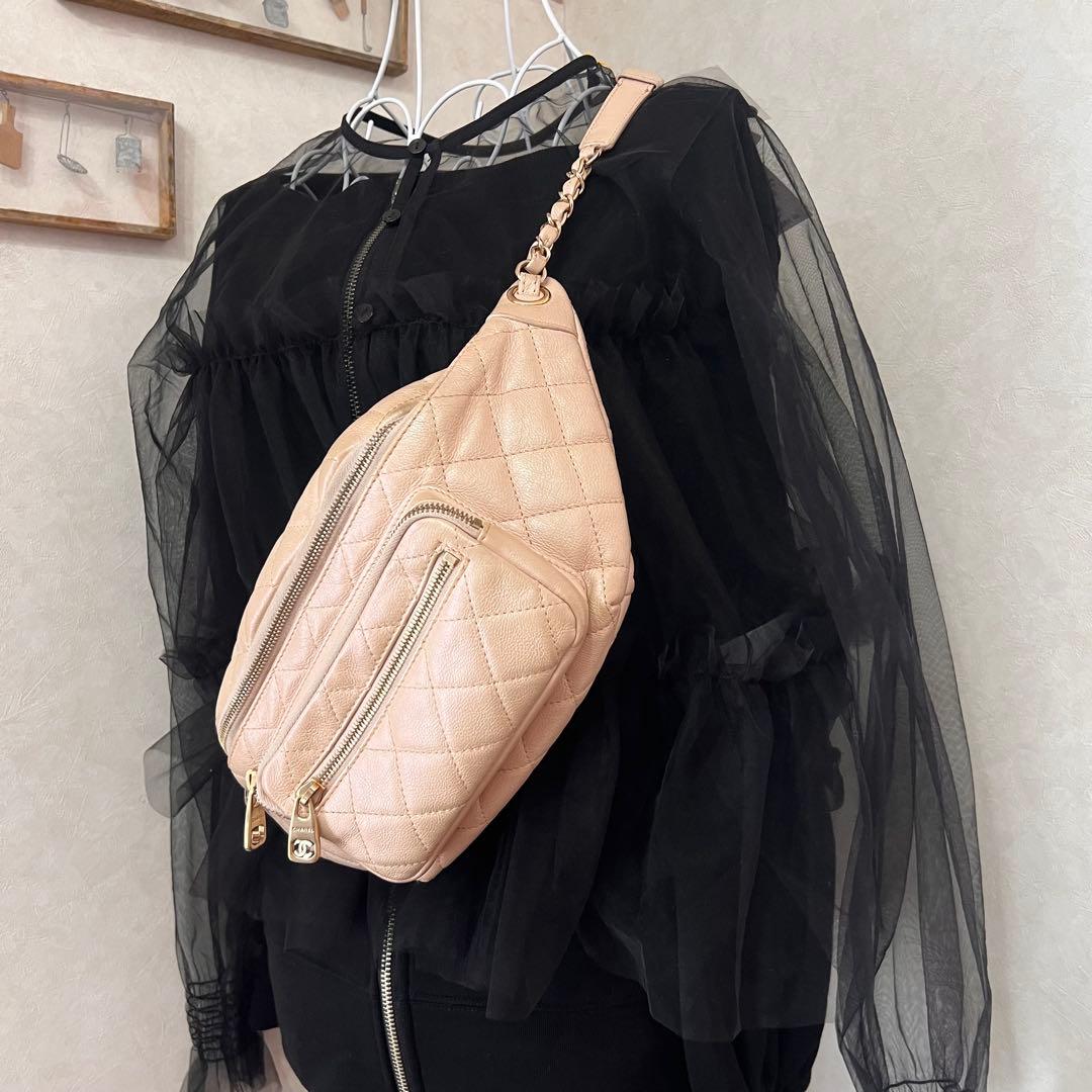 美品【シャネル/CHANEL】ウエストポーチ　ボディバッグ　クロスバッグ