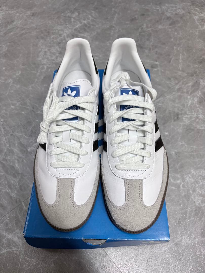adidas SAMBA ホワイト/ブラック スニーカー