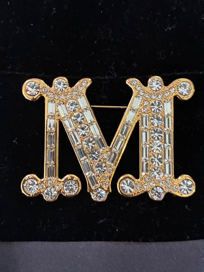 美品　正規品　MaxMara クリスタルブローチ