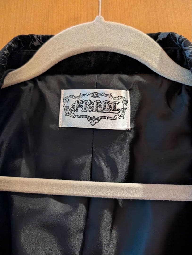 FRILL ゴシックうさぎジャケット