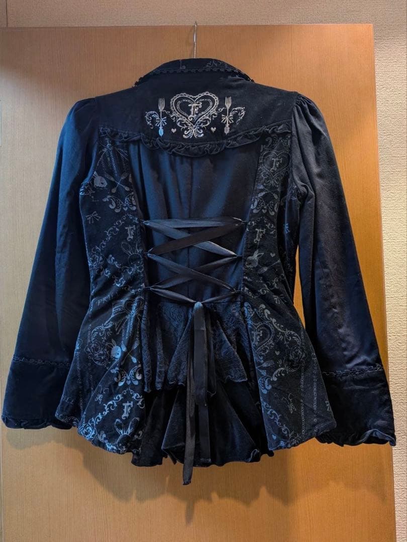 FRILL ゴシックうさぎジャケット