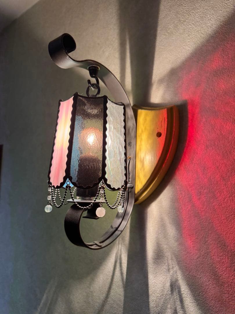 トルテ　壁掛けライト　ブラケットライト　照明　ハンドメイド　ステンドグラス