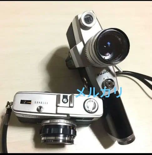 ジャンク　レトロカメラ、ビデオ、デジカメ、携帯ラジオ、メモリーカード　など8点