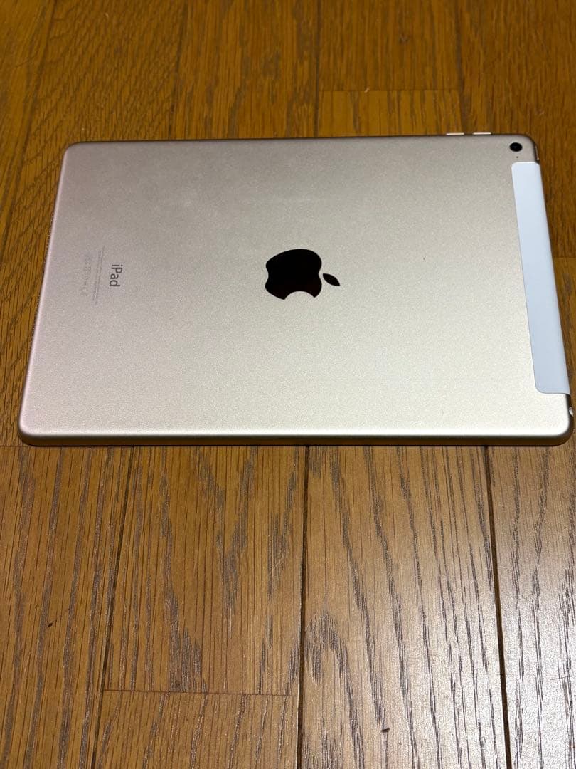 [美品]iPad Air2 32GB ゴールド 本体